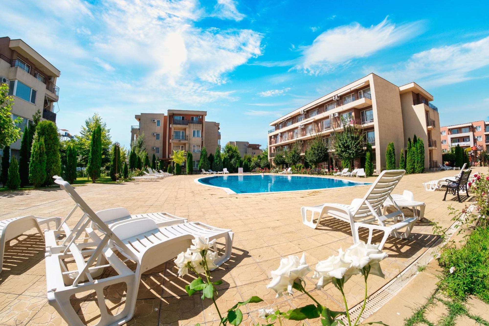 Nessebar And Holiday Fort Apartments Sunny Beach Exterior foto