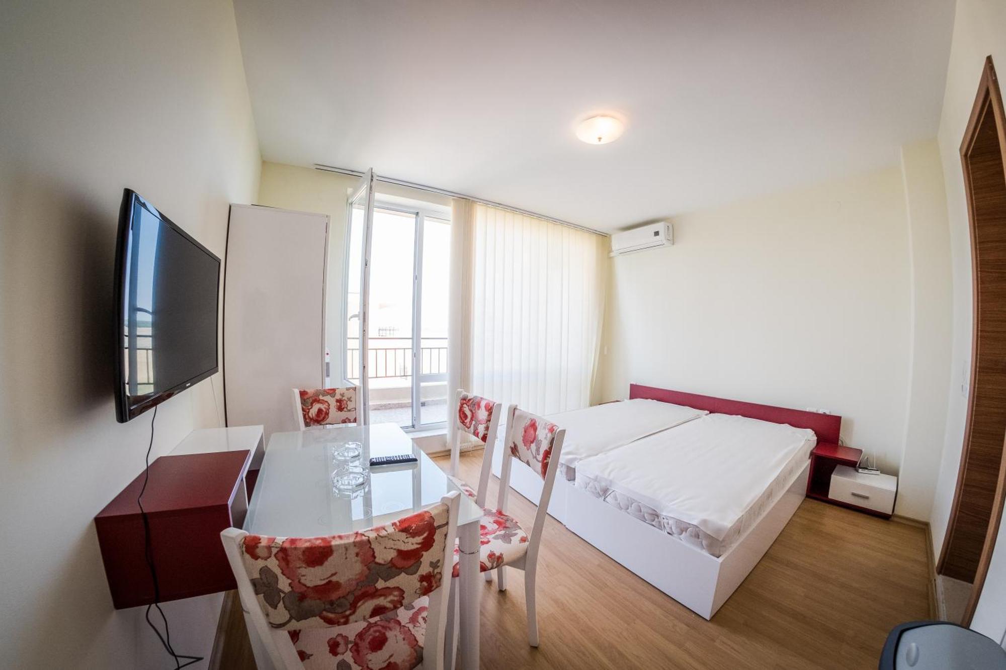 Nessebar And Holiday Fort Apartments Sunny Beach Exterior foto